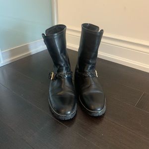 Massimo Dutti Leather boots!! super cute! Size 37!